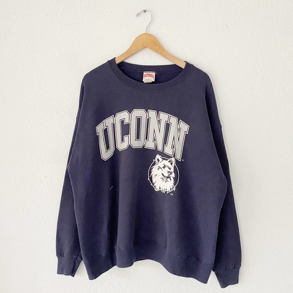 uconn crewneck